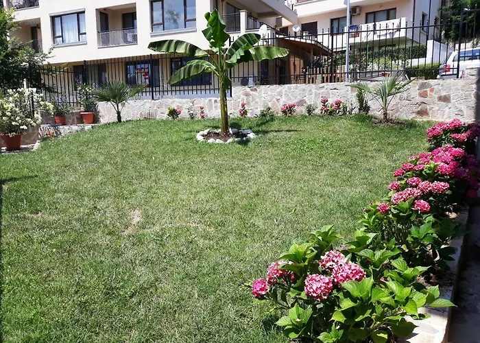 La Mer Apartments Царево