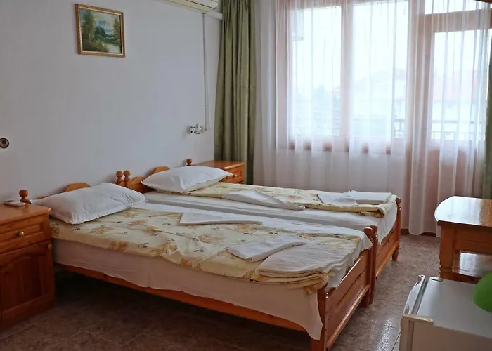 Guest House Kostadinovi Равда