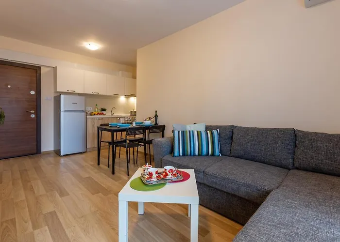 Haustierfreundliches Apartments Flora Burgas City